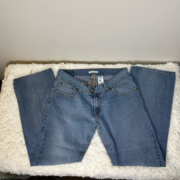 Levis 542 Low Flare Jeans 